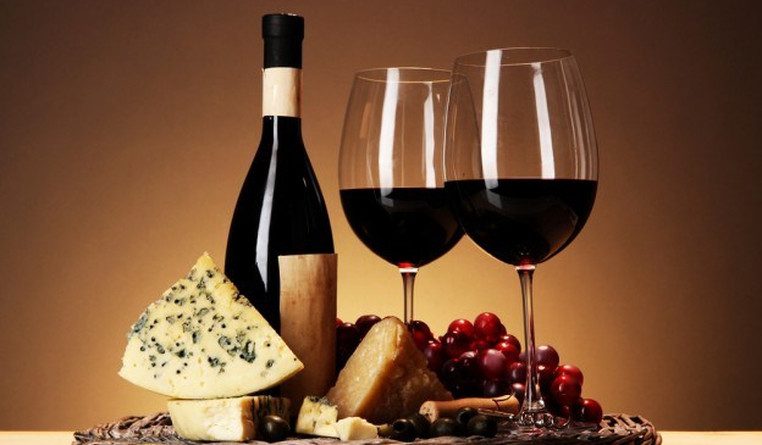 ყველი და ღვინო