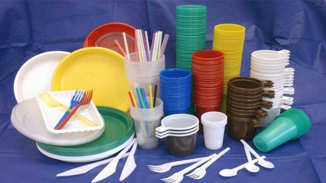 პლასტმასისი ჭურჭელი ლაკდჯფლკაჯს