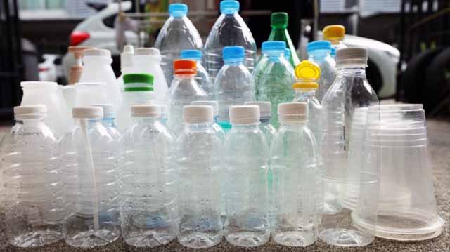 პლასტმასის ჭურჭელი ლკადლფკას