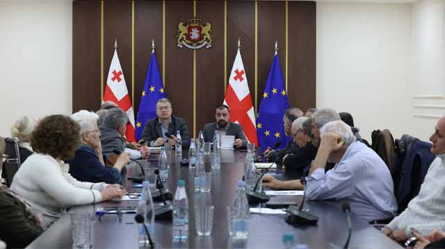 შეხვედრა მეფუტკრეებთან