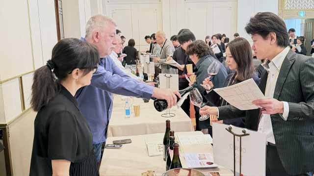 ღვინის წარდგენა იაპონიაში ლლკლადლფკლლაკსდლკფალსდკფლასდჯფ