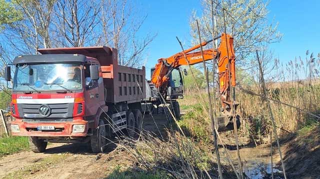 სოფელ ბადიაურში ბებერა არხი